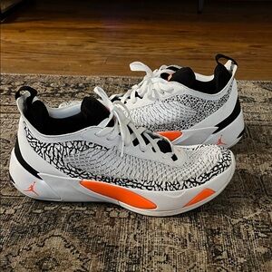 Jordan Luka 1 PF White / Total Orange